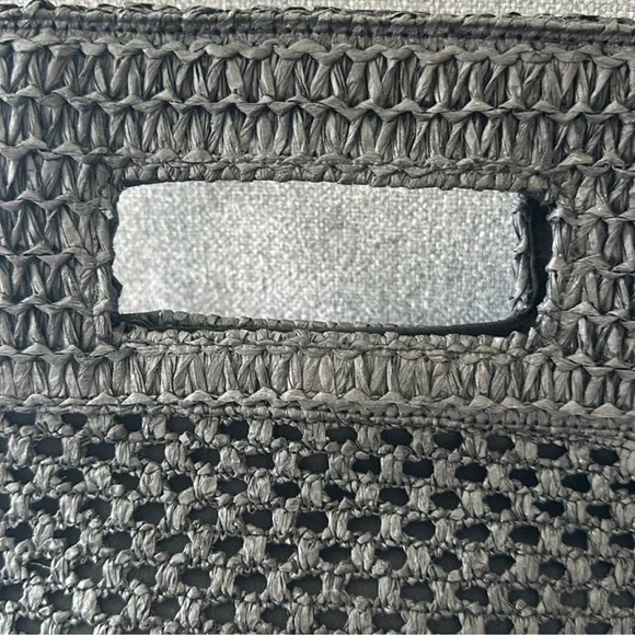 Universal Thread Straw Crossbody Bucket Bag with Removable Straps - Picture 10 of 12